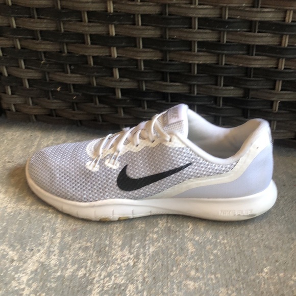 Nike Training Flex TR-7 Sneakers - Picture 4 of 11